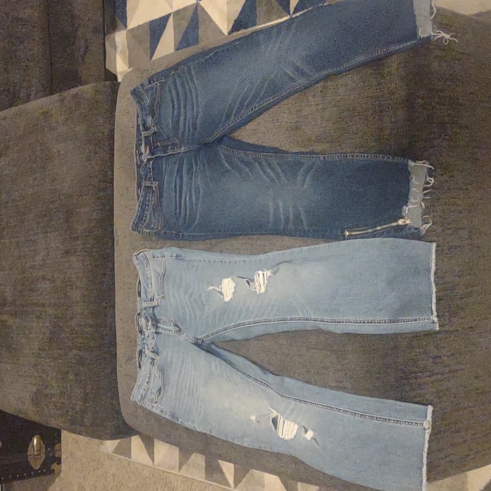2 pairs of jeans 29w 25l vigoss smooth buttery fabric great for short ppl or leg